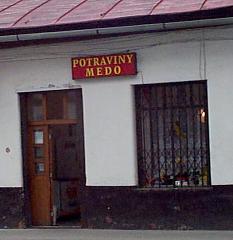 Chápadlá Thierryho Rena siahajú skutočne všade.